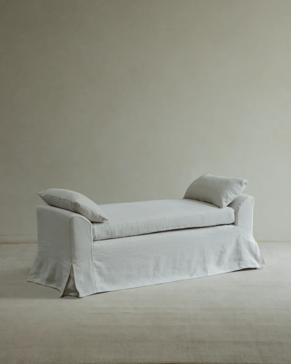 Alina Bench - Image 18