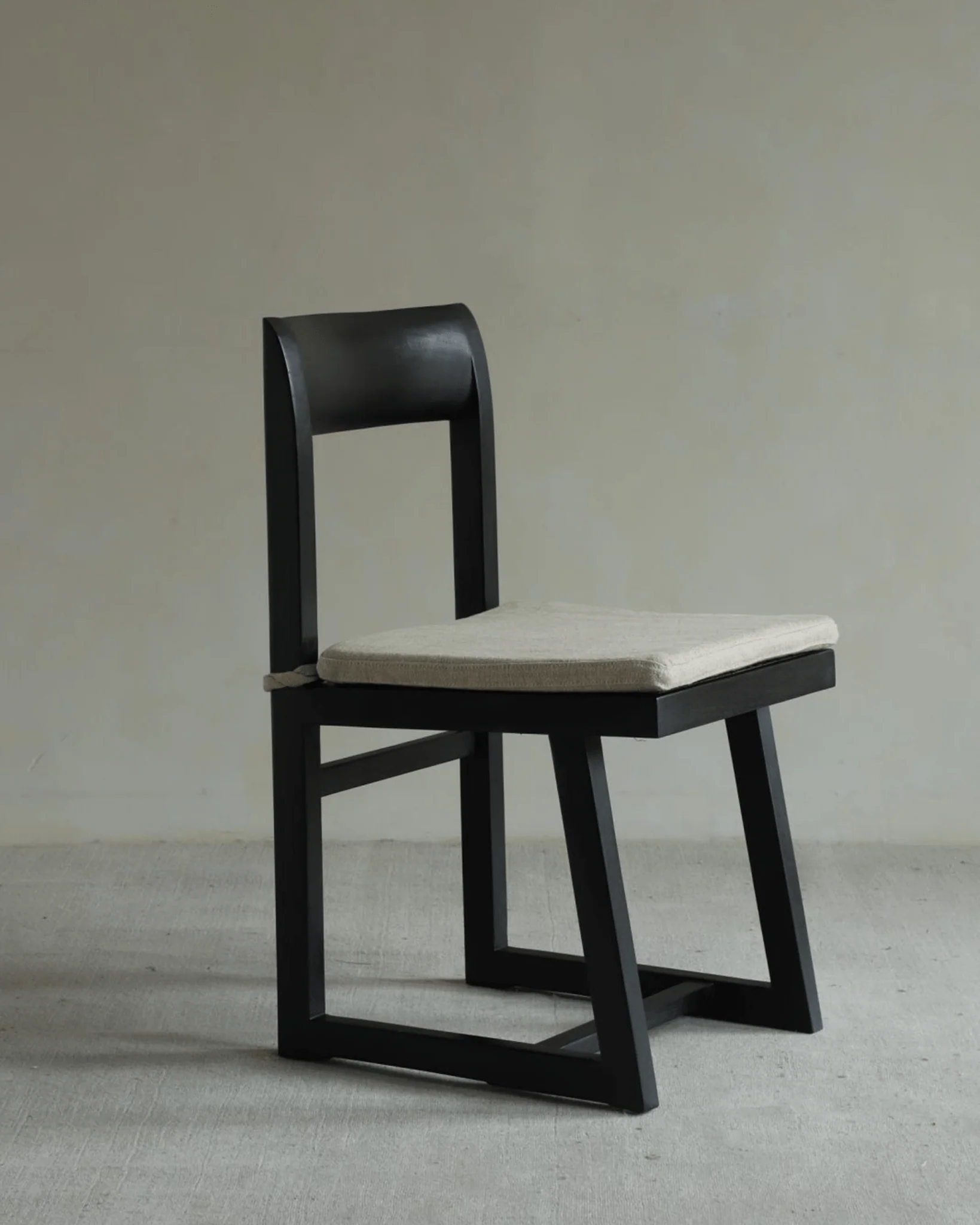 Chandigarh Box Chair - Image 16