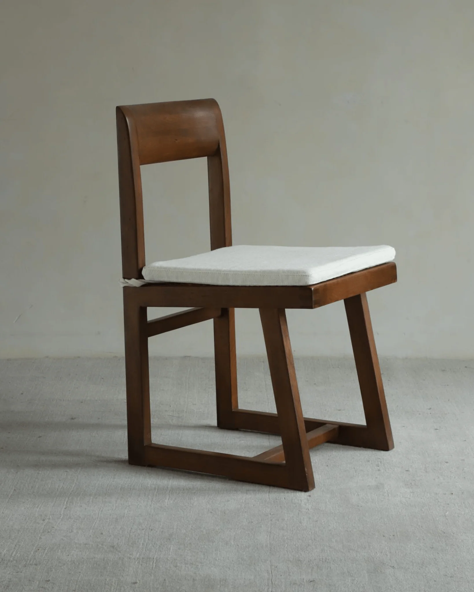 Chandigarh Box Chair - Image 18