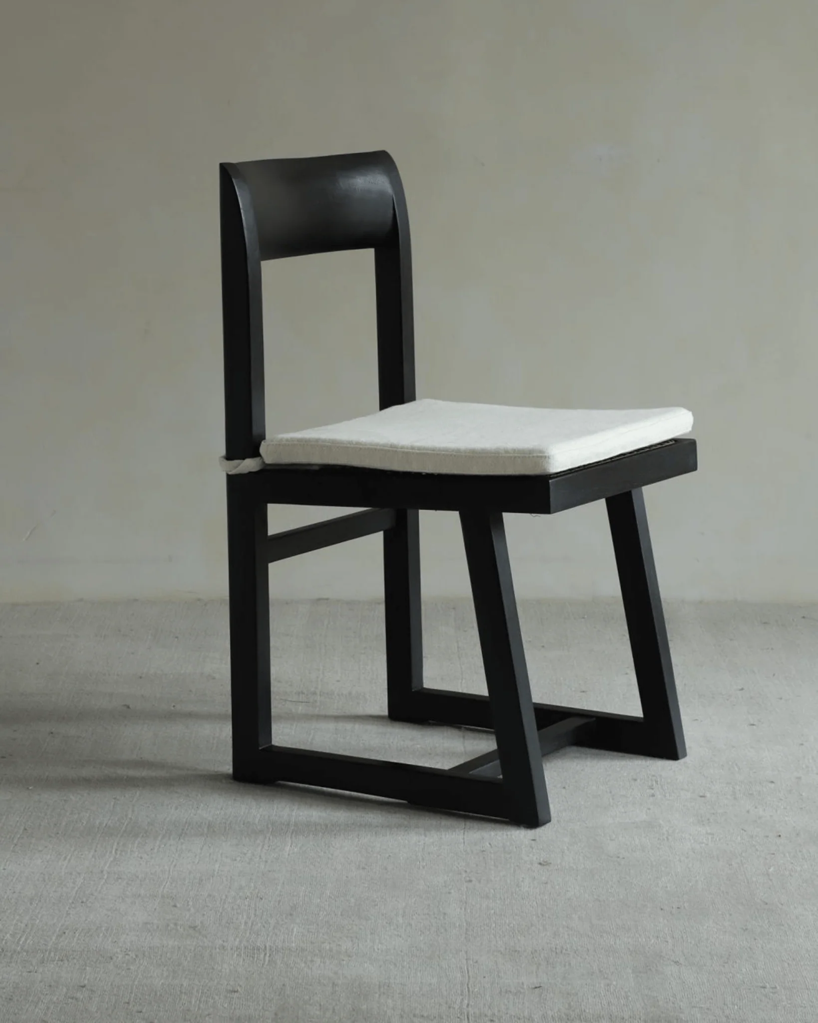 Chandigarh Box Chair - Image 20