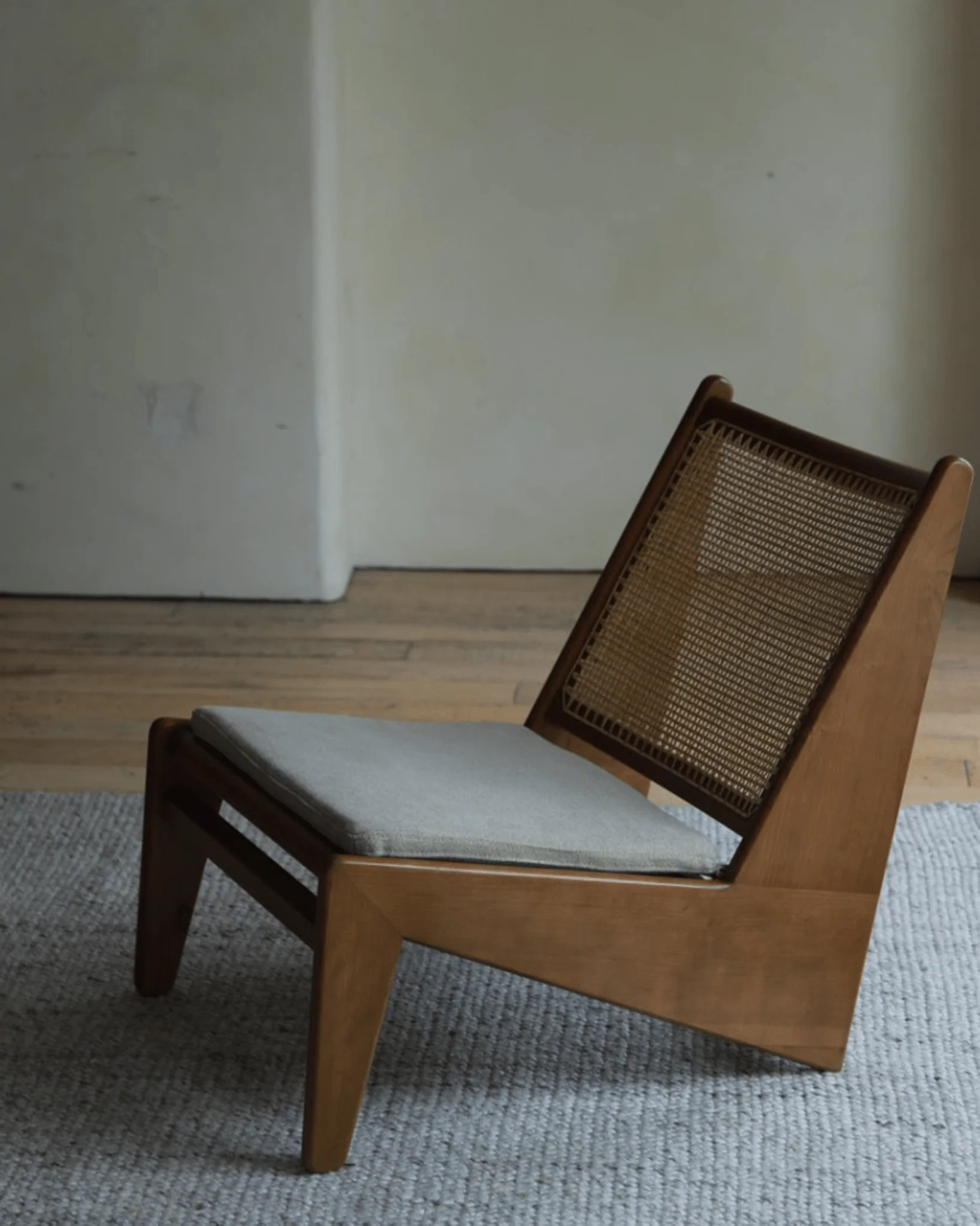 Chandigarh Kangaroo Lounge Chair - Image 11