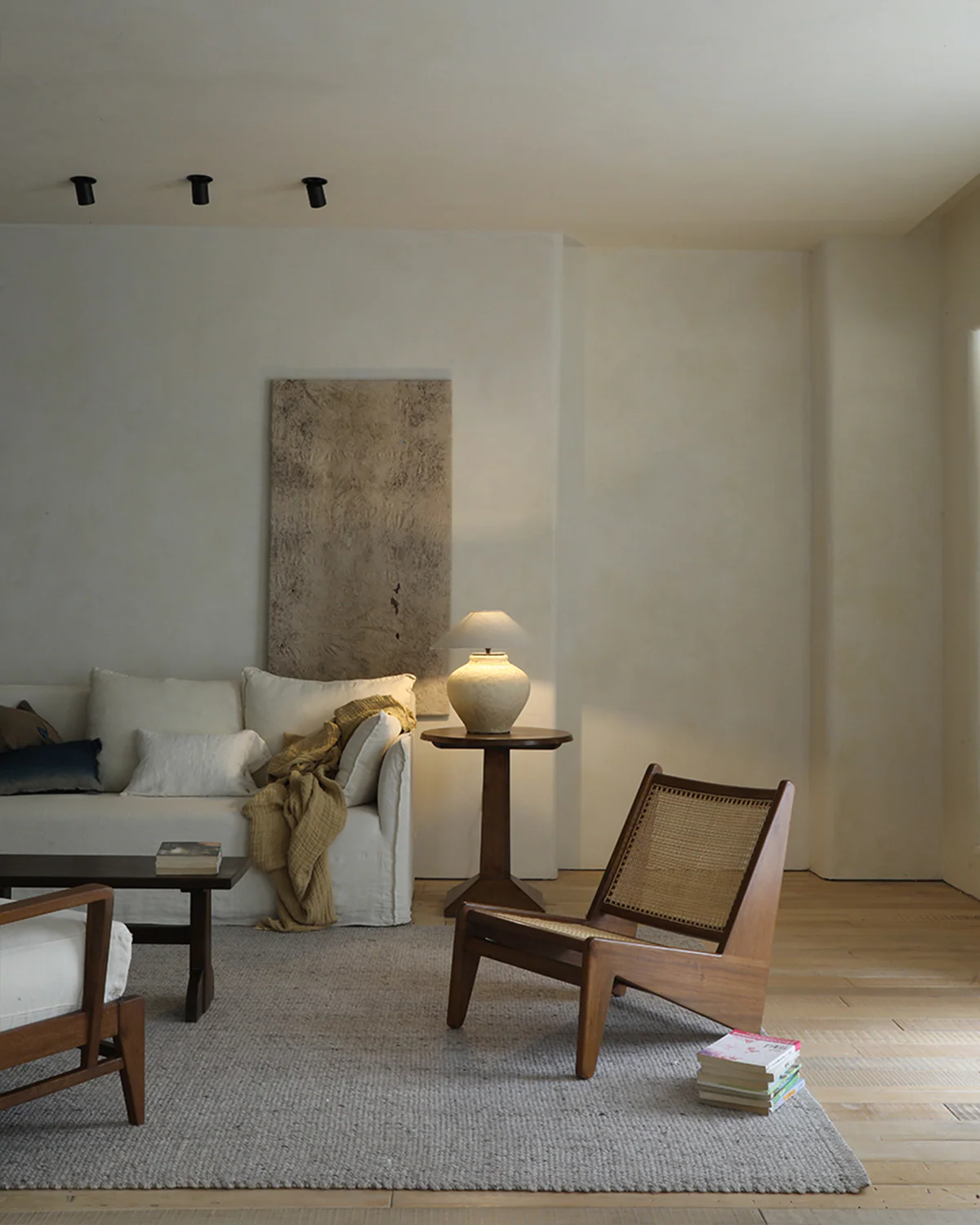 Chandigarh Kangaroo Lounge Chair - Image 3