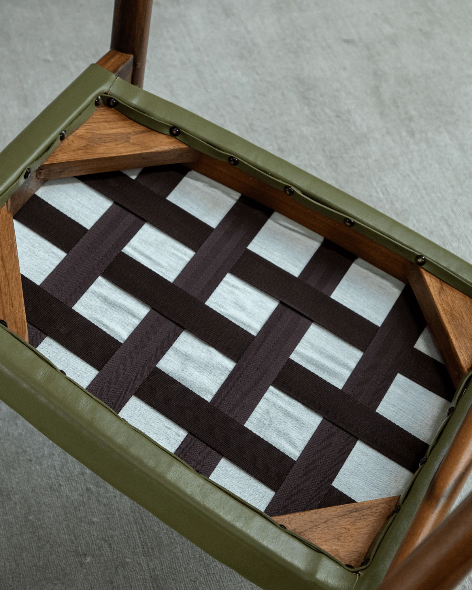 Crescent Leather Chair - Image 27