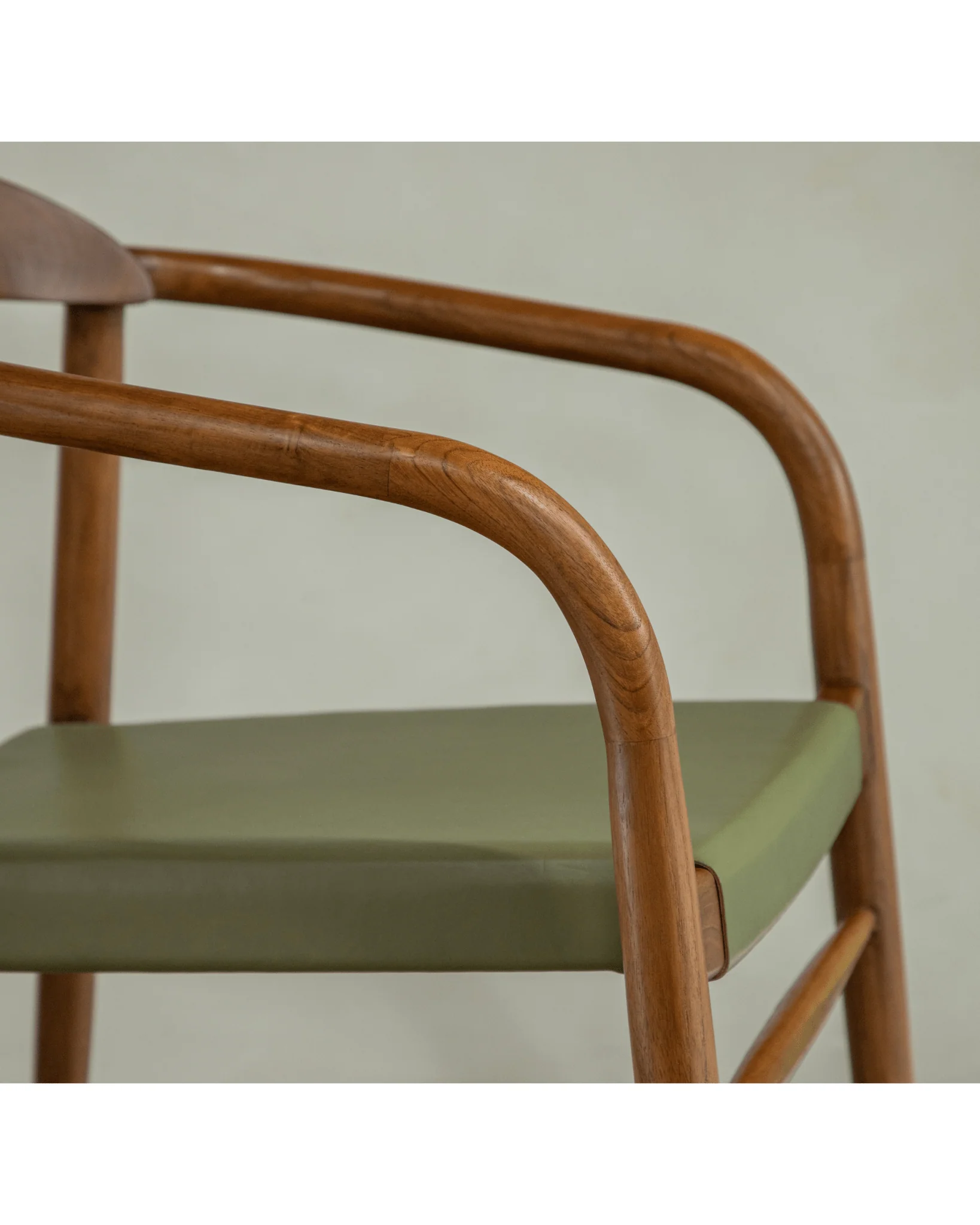 Crescent Leather Chair - Image 28