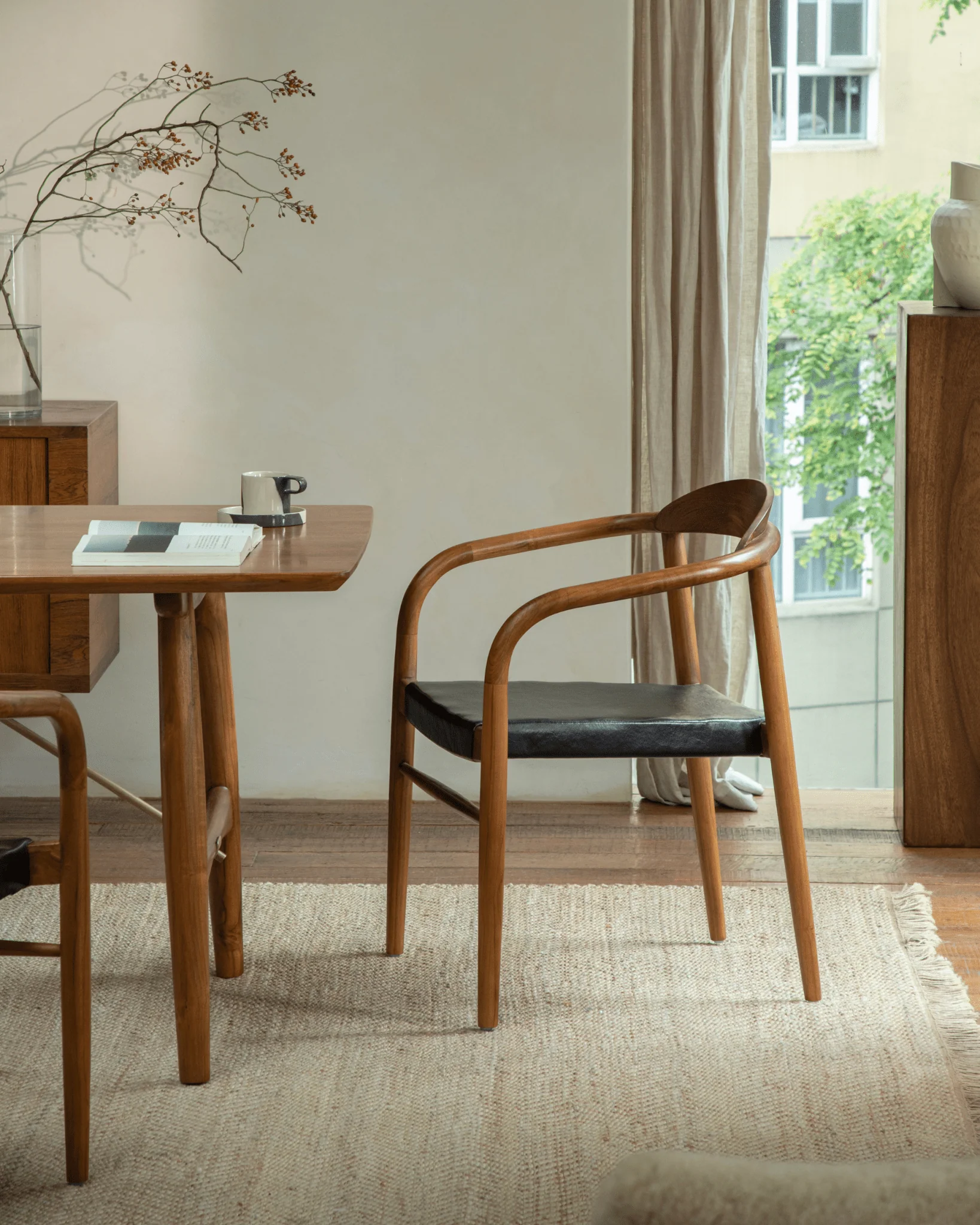 Crescent Leather Chair - Image 4