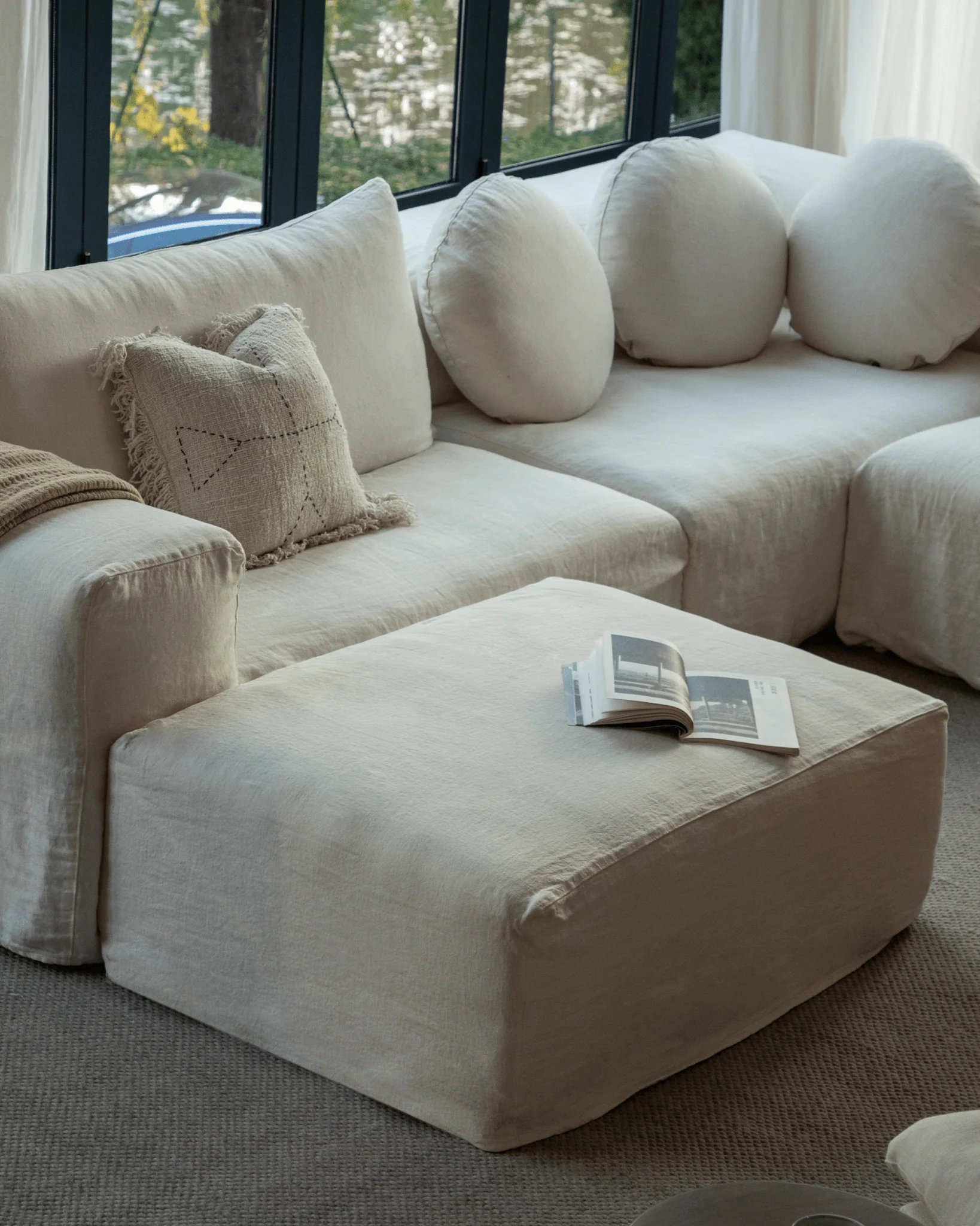 Doma Sectional Sofa - Image 9