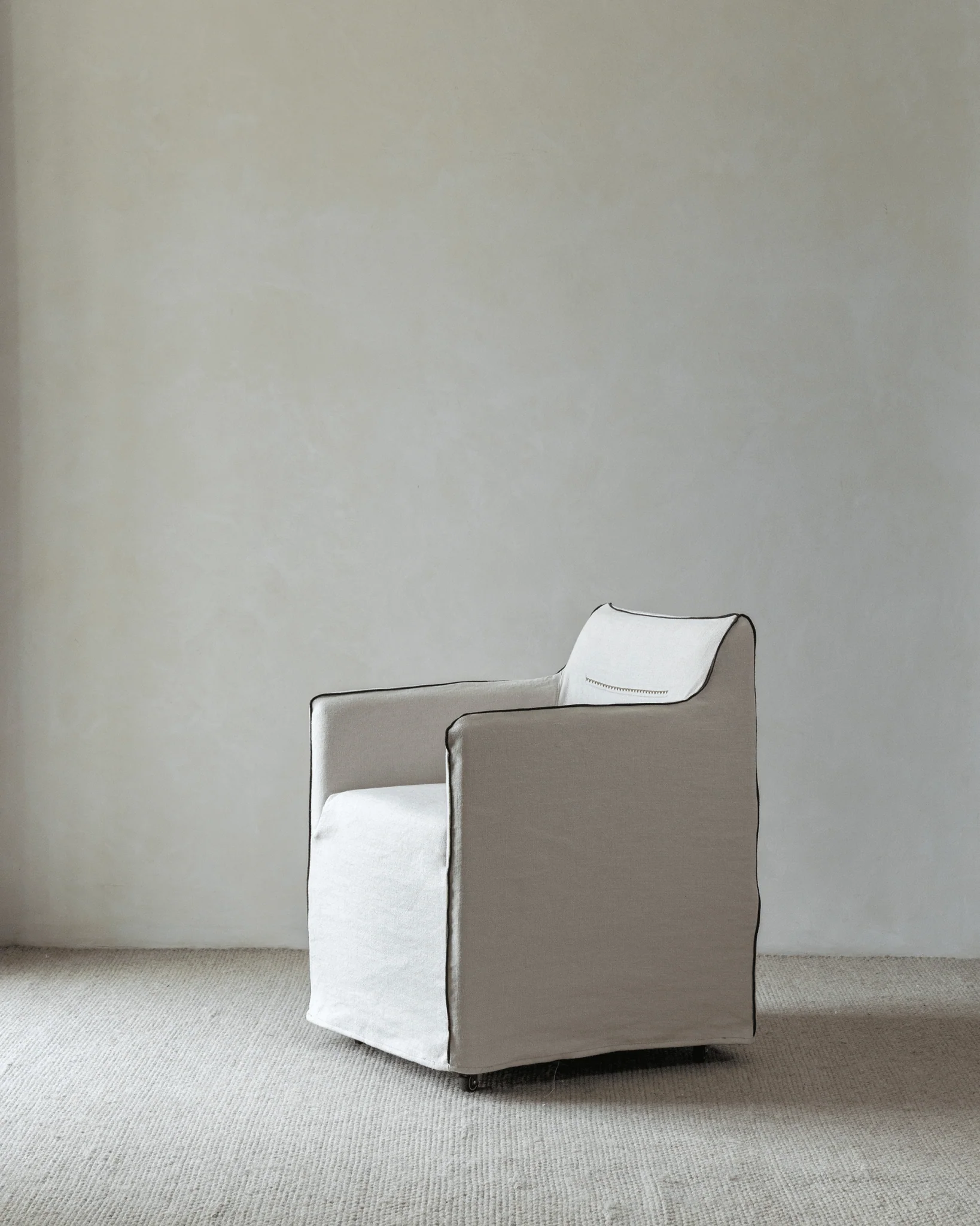 Ducy Linen Slipcover Chair - Image 9