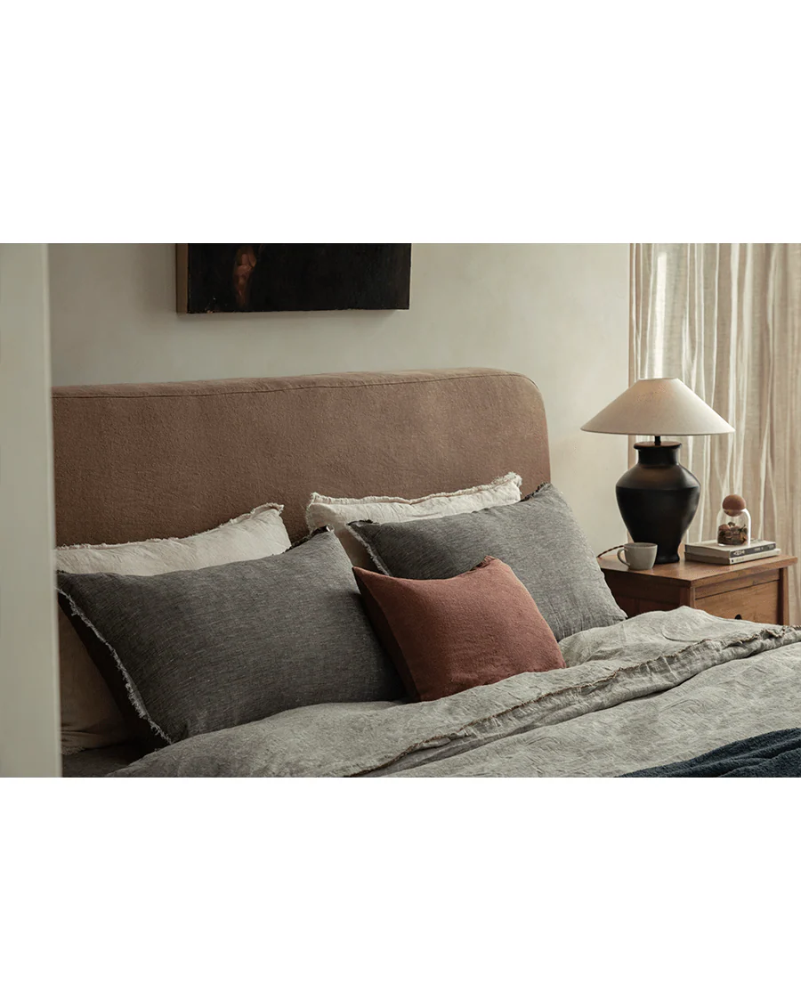 Guni Slipcover Linen Bed - Image 21