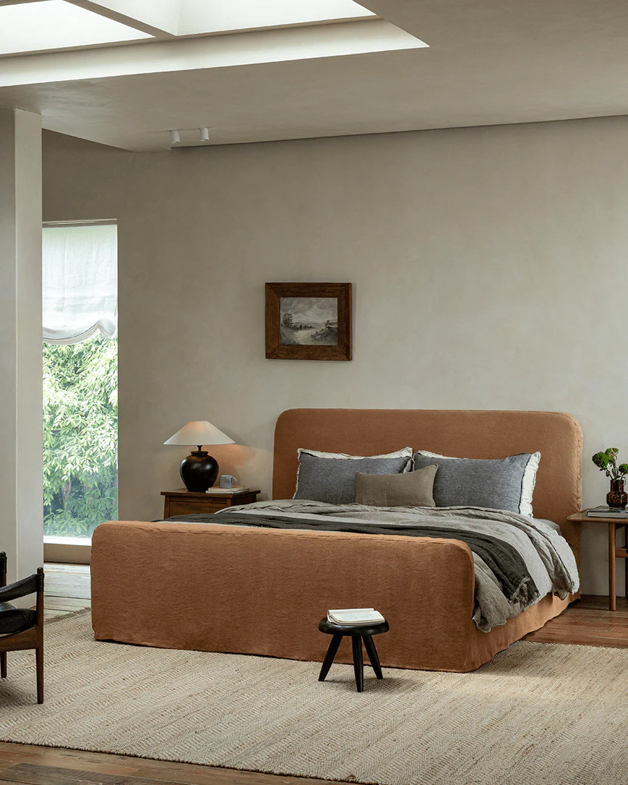 Guni Slipcover Linen Bed - Image 5