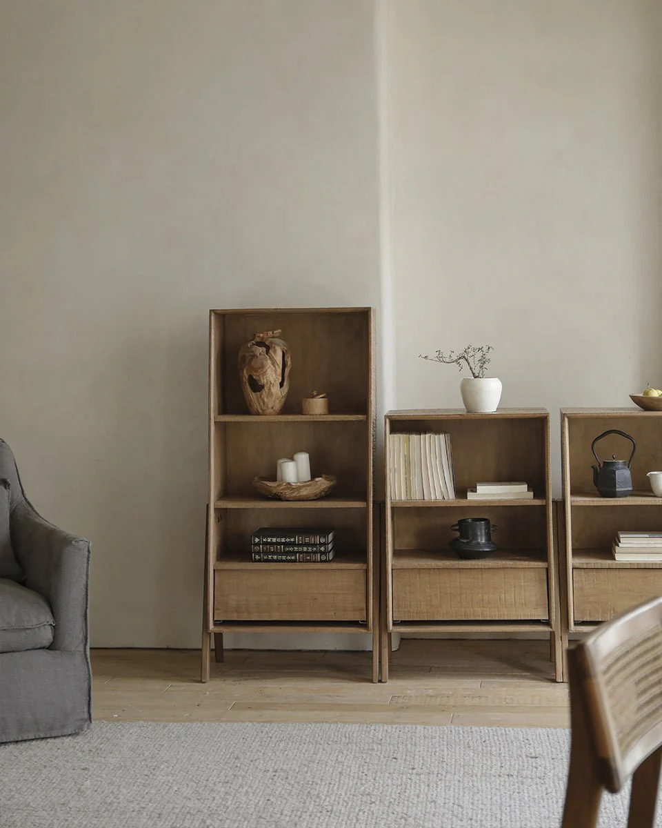 Kin Display Cabinet - Image 5