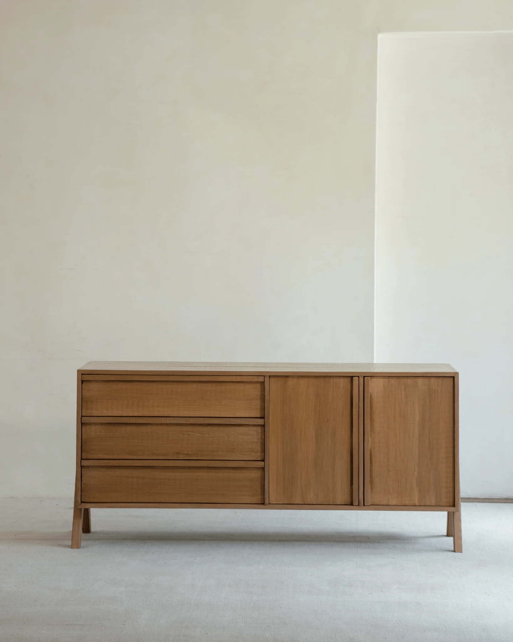 NO.32 Sideboard - Image 16