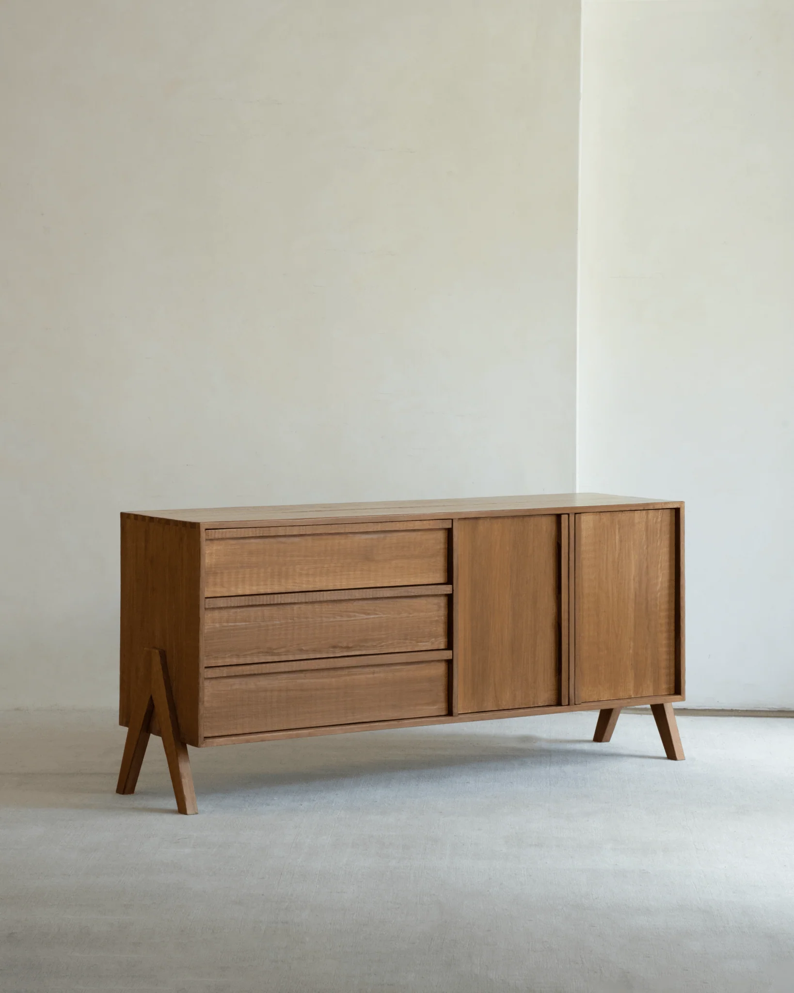 NO.32 Sideboard - Image 17