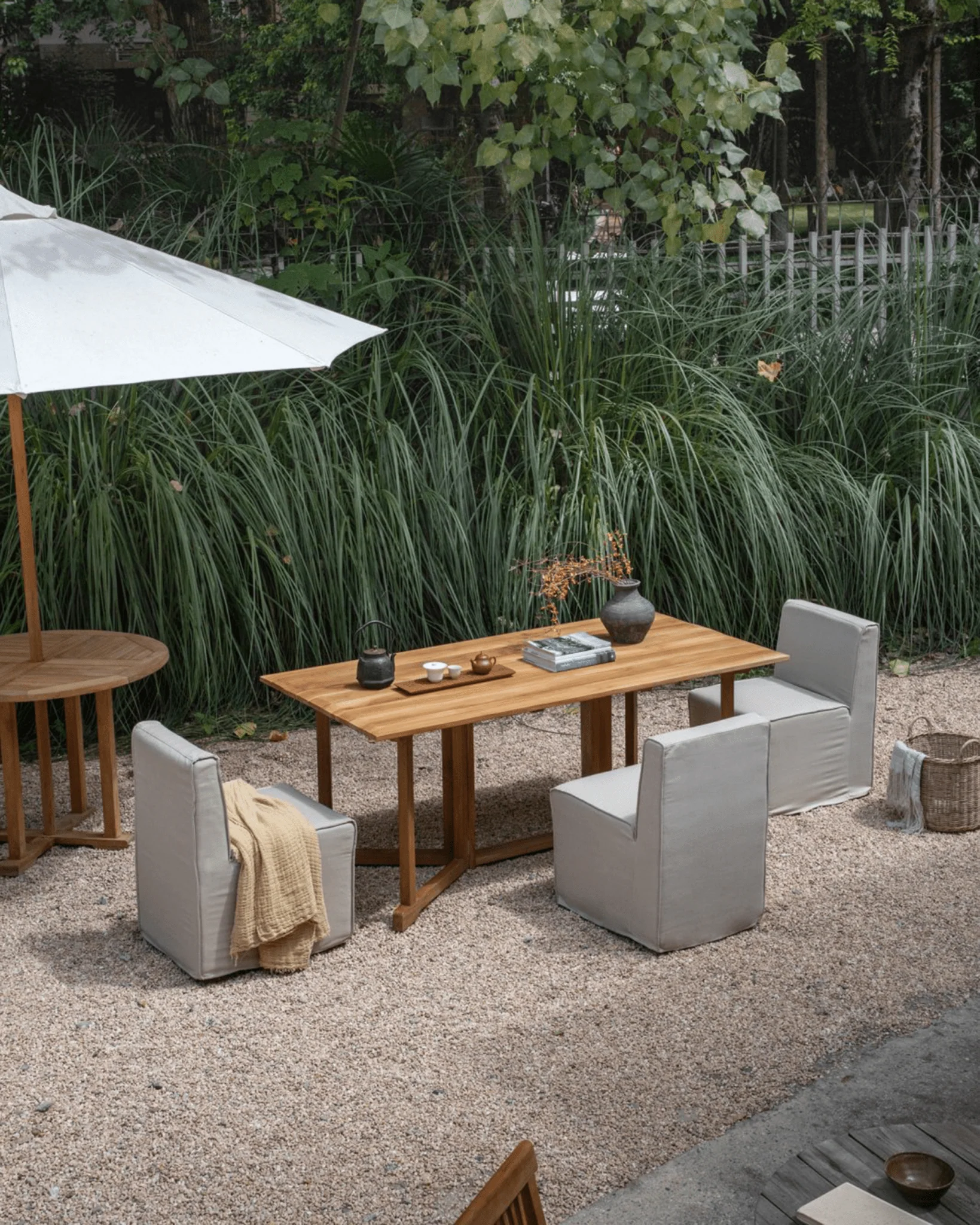 Outdoor Frame Folding Table - Image 8