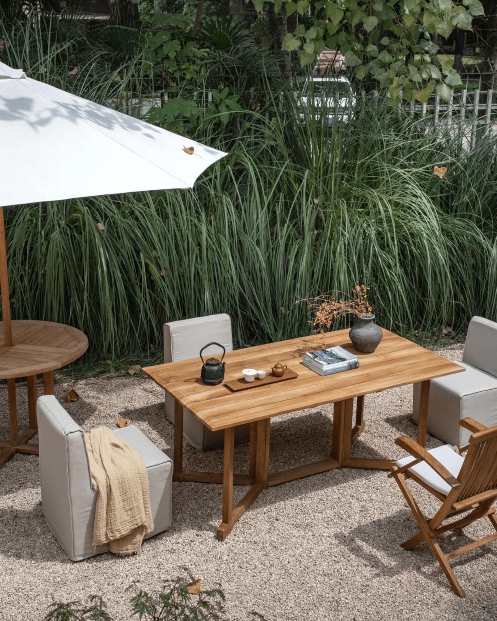 Outdoor Frame Folding Table - Image 9