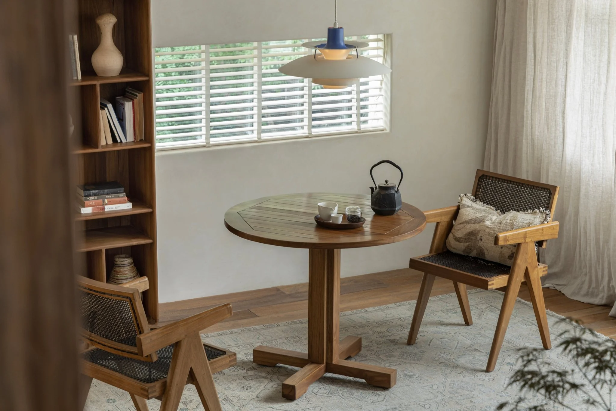 Ruby Round Table - Image 3