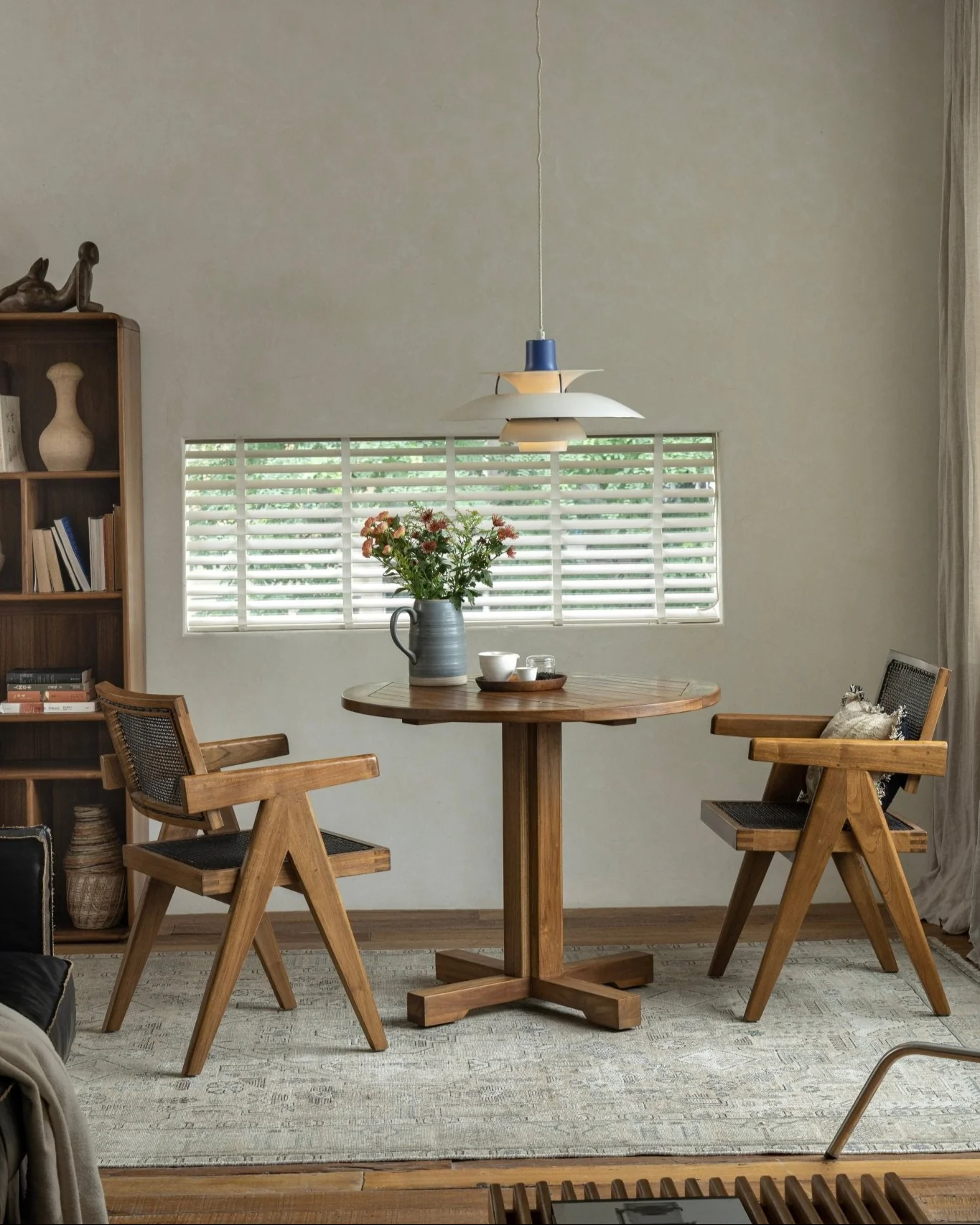 Ruby Round Table - Image 6