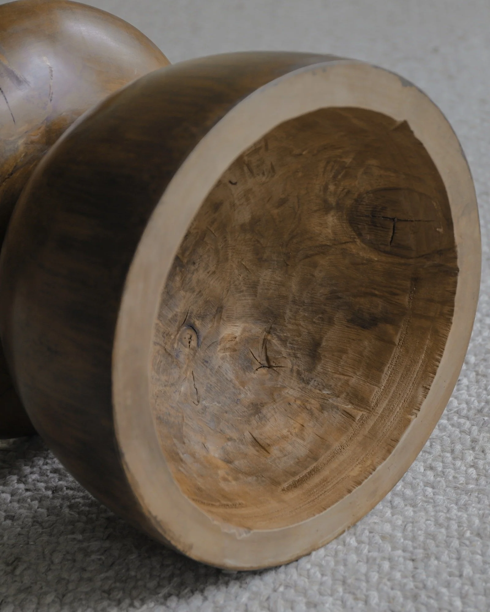 Sandglass Table - Image 8