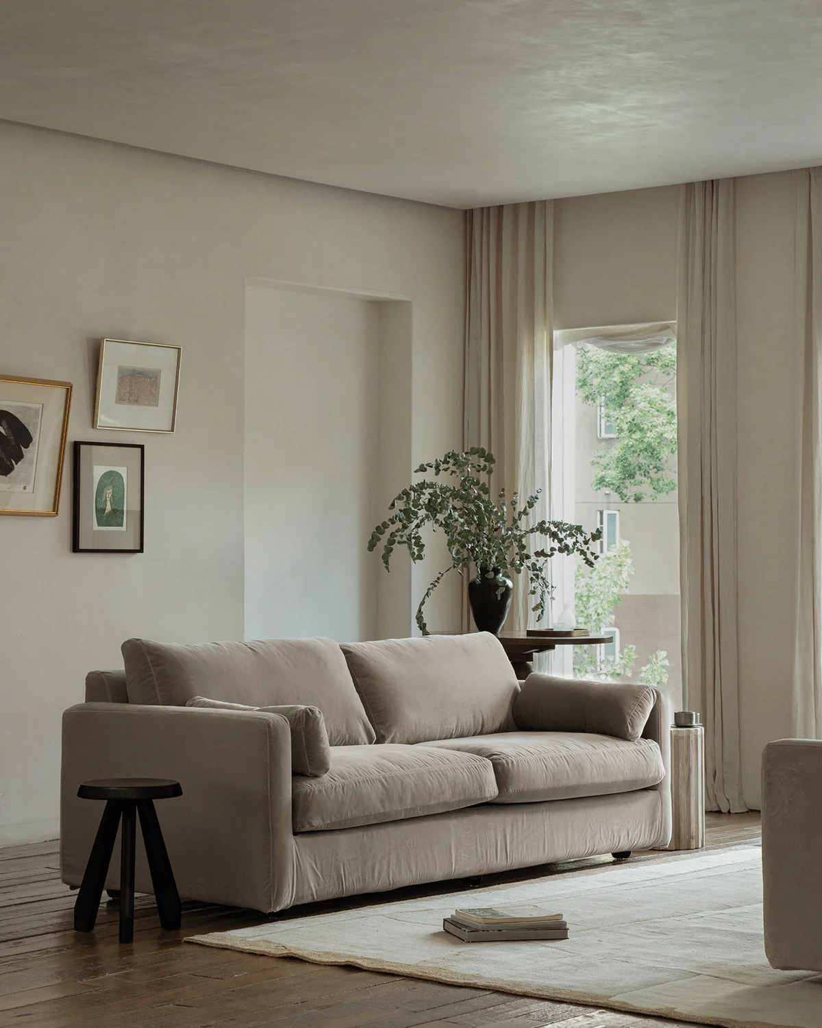 Sofia Velvet Armchair - Image 6