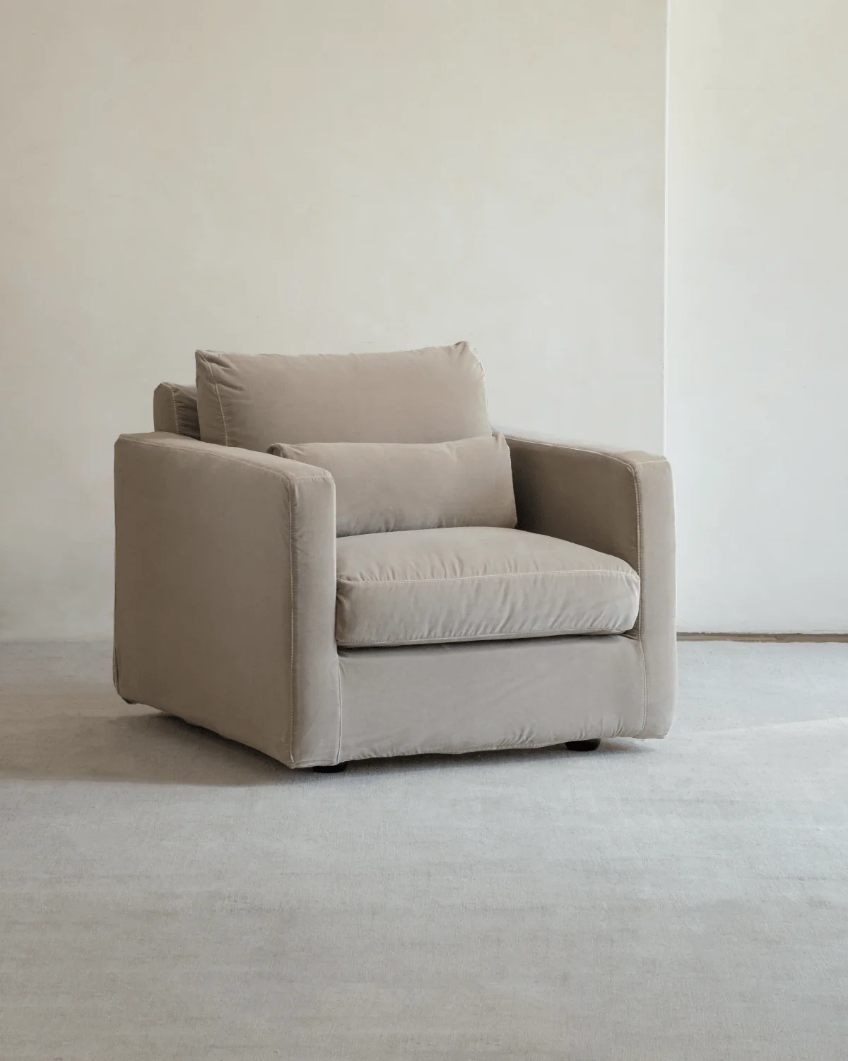Sofia Velvet Armchair - Image 22