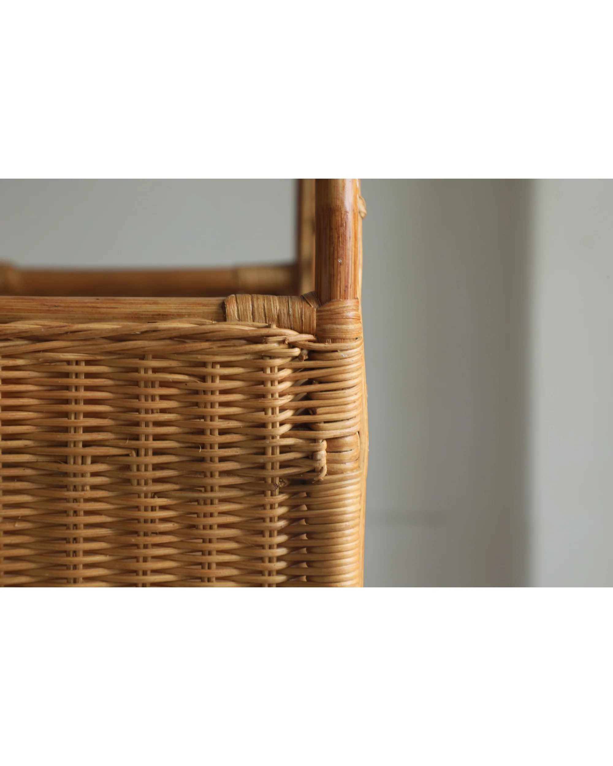 Solana Stand - Image 8