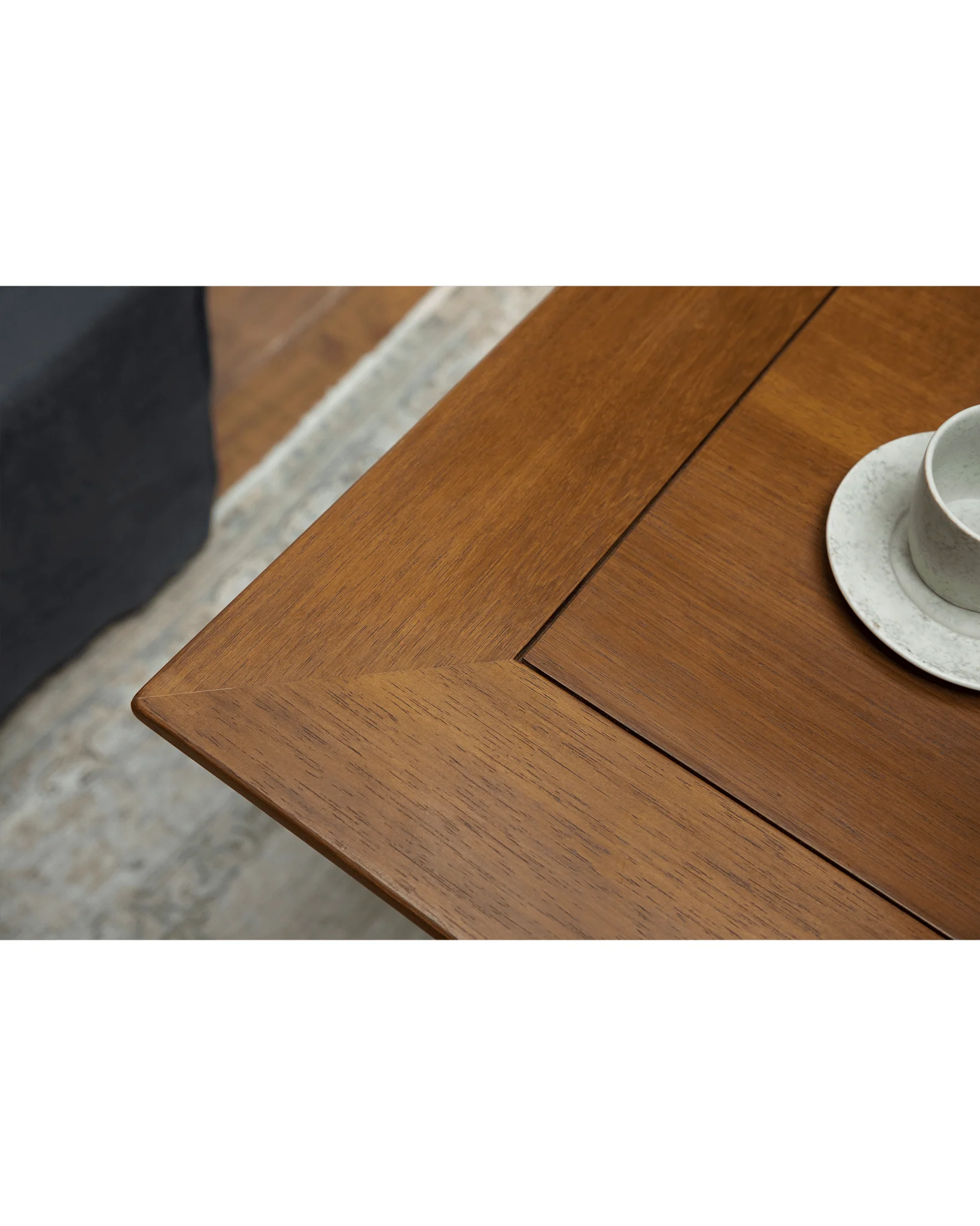 Titan Table - Image 16